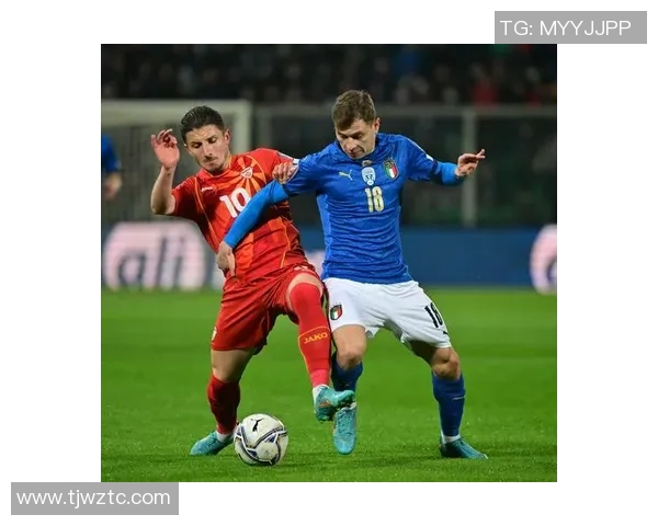 酷卡首发足球明星卡震撼登场，收藏热潮席卷球迷世界